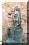Temple de Ramss - desse Sekhmet.jpg (156789 octets)